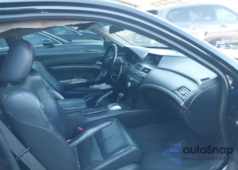 2009 Honda Accord 2.4 Ex-L z USA, uszkodzony, nr VIN 1HGCS12809A010195